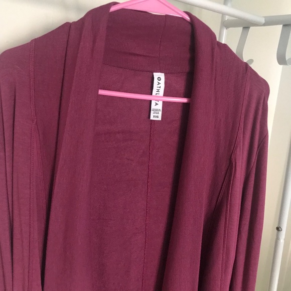 Athleta Pranayama Wrap Top Victorian Berry XXS (runs big) - Picture 4 of 5